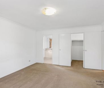 Spacious Family Home in Prime Lathlain Location - Photo 5