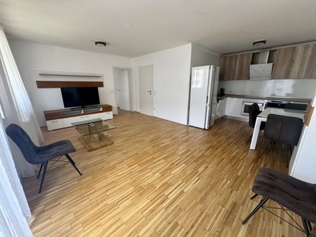 Neuwertige 2-Zi-Wohnung mit Balkon, Einbauküche & U-Bahn Nähe - Foto 2