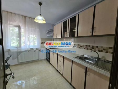 Inchiriere apartament doua camere Nerva Traian-Unirii-loc de parcare - Fotografie 3