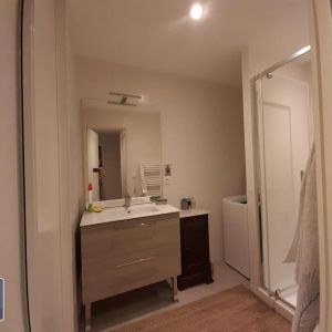 Location Appartement 2 pièces 61m² BORDEAUX 33000 - Photo 3