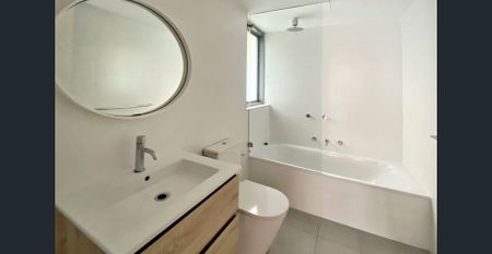 Luxury Coastal Lifestyle Moments from the Beach - Photo 5