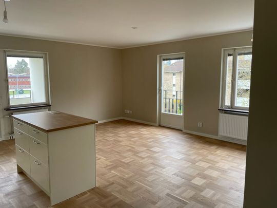 Kistavägen, Sollentuna - Photo 1