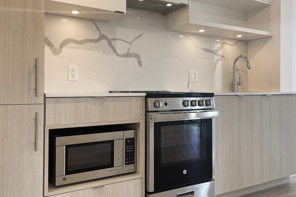 For Lease - 100 Queen Street Unit# 1803, Toronto, Ontario - Photo 1