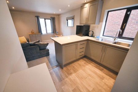 2 bedroom flat to rent - Photo 4