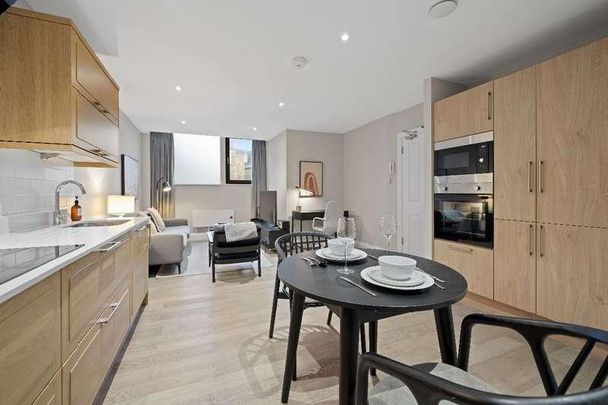 Royal Parade, Dawes Road, London, SW6 - Photo 1