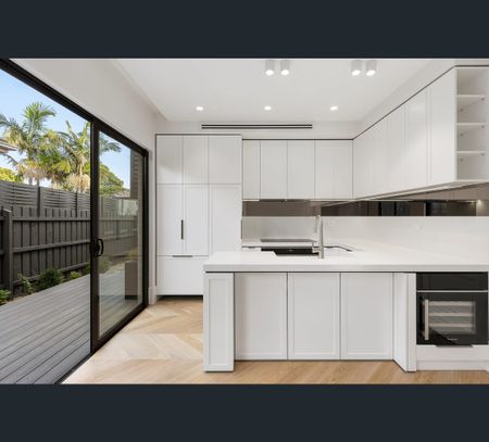 2/5 Valdemar Court, Brighton East, Vic 3187 - Photo 5