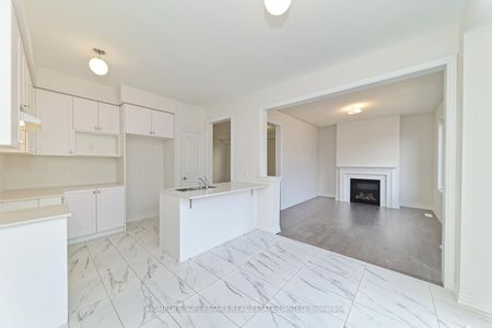 Detached Home For Lease | X8143146 - Photo 4