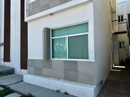 RENTA DEPARTAMENTO PLANTA BAJA COLINAS SANTUARIO PRIVADA ALBERCA CERCA COLEGIOS HOSPITAL - Photo 2