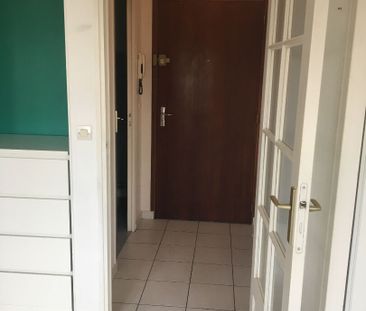 Location Appartement 1 pièce 28m² - Photo 2