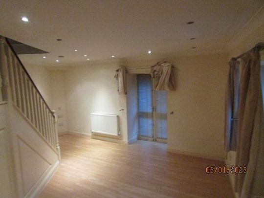 2 bedroom cottage to rent - Photo 1