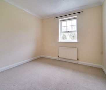 4 bedroom detached house to rent - Photo 5