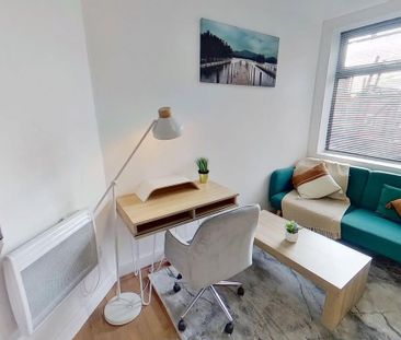 1 Bed Flat, Weaste Lane, M5 - Photo 1