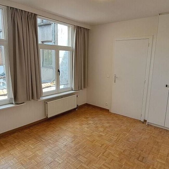 Appartement te huur in Brugge voor € 875 met 2 slaapkamers - Photo 1
