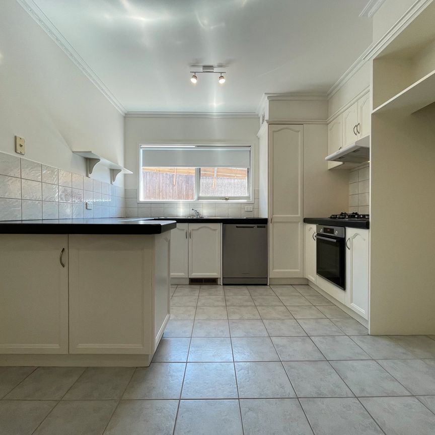 1A David Street, Ringwood - Photo 1