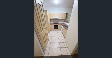 Stunning 2-bedroom unit for rent in Southport - Photo 2