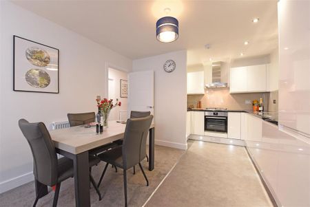 2 bedroom flat to rent - Photo 5