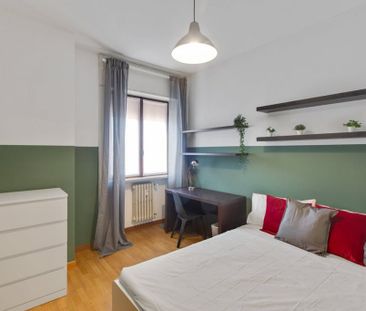 Via Vetta DItalia, Milan, Lombardy 20144 - Photo 4