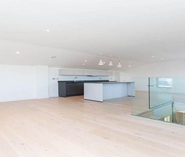 2 bedroom penthouse to rent - Photo 5