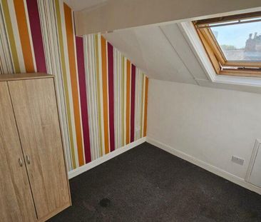 4 bedroom terraced house to rent - Photo 2
