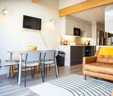 One of our latest and greatest houses for 6! - Photo 1