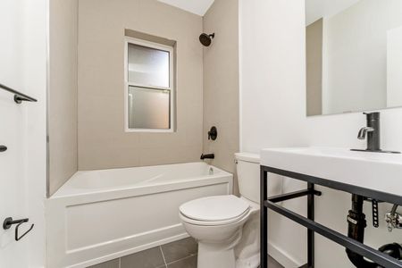 For Lease - 127 Victoria Avenue Unit# 10, Hamilton, Ontario - Photo 4