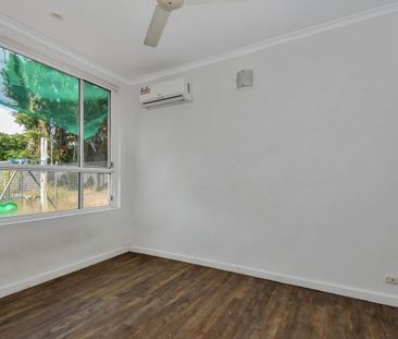 ONLY MINUTES FROM NIGHTCLIFF FORESHORE! - Photo 6