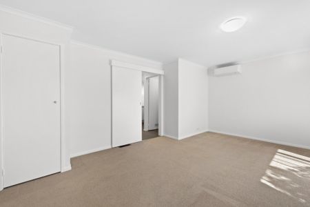 Fully Renovated Unit - Photo 3