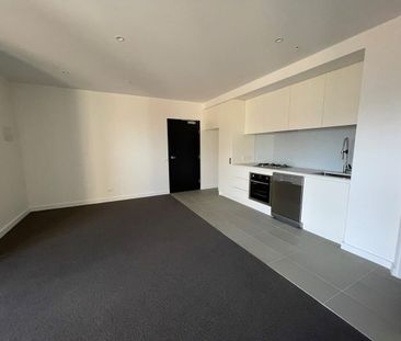 PRIMELY POSITIONED! - Photo 5