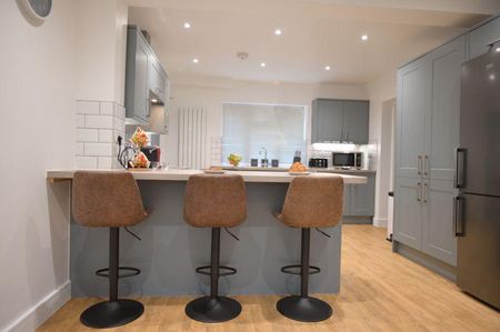 6 bedroom property to rent - Photo 5