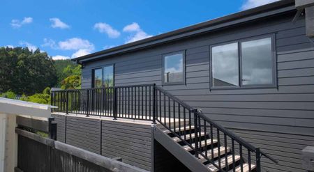 Warm, new 3brm home in Broadbay - pet friendly! - Photo 2