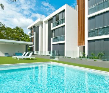 Available Soon - 2 Bed 2 Bath 1 Basement Carpark in the heart of He... - Photo 6