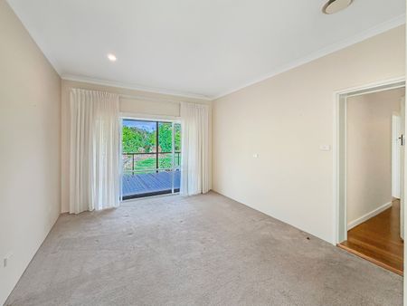 Tranquil Family Retreat with Modern Comforts - Photo 3