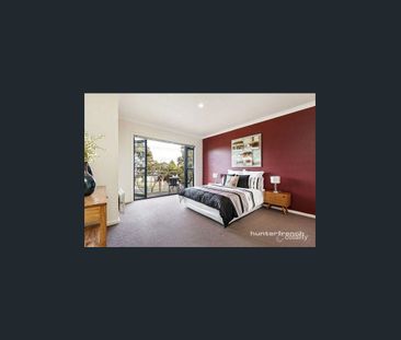 QUALITY TOWNHOUSE IN CONVENIENT POSITION - Photo 3