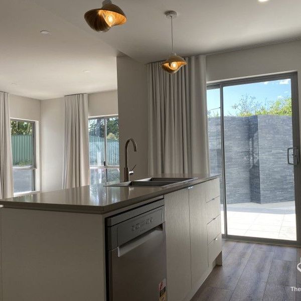 2 Bed 2 Bath 1 Car Luxury Apartment - Photo 1