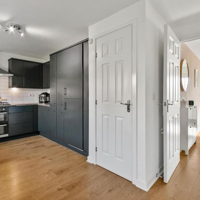 4 bedroom detached house to rent - Photo 1