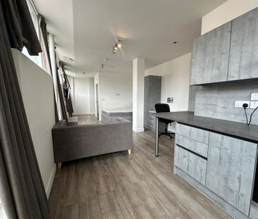 Studio to rent - Photo 4