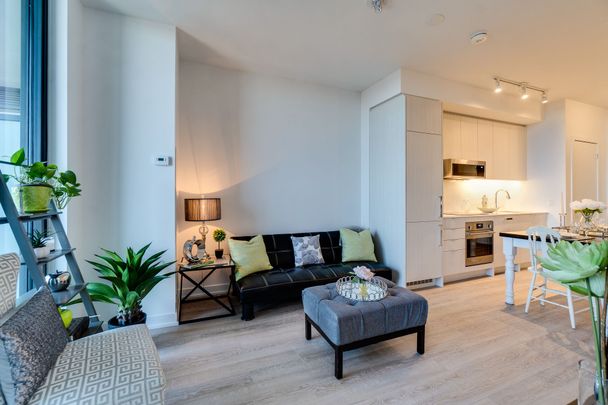 For Lease - 250 Lawrence Avenue Unit# 724, Toronto, Ontario - Photo 1