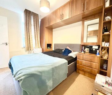 3 bedroom end of terrace house to rent - Photo 5