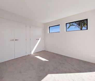 Stunning Townhouse Massey. - Photo 4