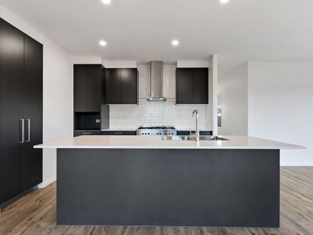 Modern Family Living in Cutters Ridge! - Photo 5