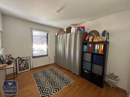 Appartement à louer 4 pièces 84.99m² - Photo 2