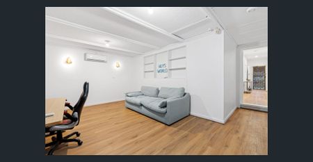 Big Block, Big Entertaining, Brilliant Location! - Photo 3