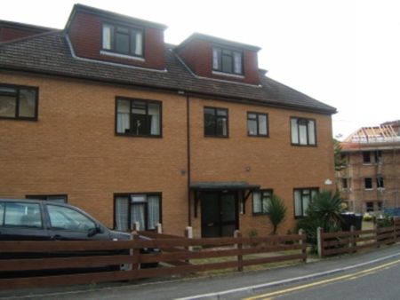 Bournemouth Lorne Park Lodge 22 Lorne Park Road, BH1, Dorset - Photo 3
