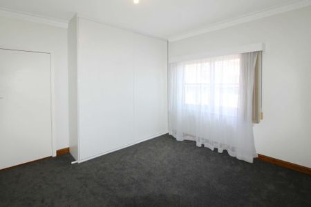 14 Herbert Street, Belmont - Photo 2