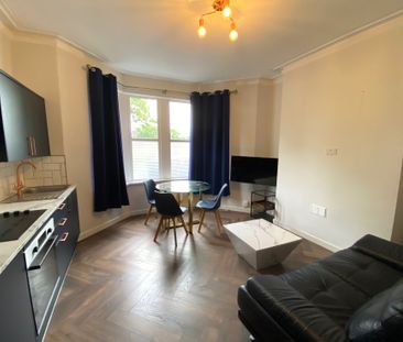 £850 PCM, Furnished One Bedroom Ground Floor Flat in Taff Embankmen... - Photo 1