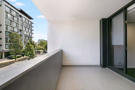 Premium Three-Bedroom Apartment I Spacious Layout & Luxe Interiors - Photo 5