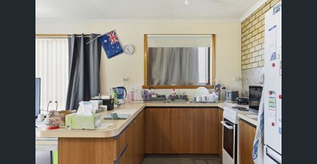Neat and Tidy Unit in Newnham - Photo 4