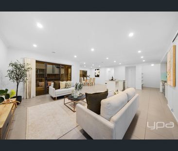 Family Home in Prime Location! - Photo 2