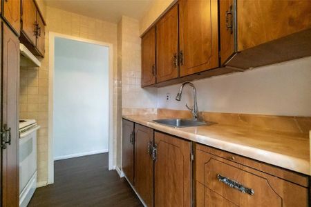 For Lease - 3311 Kingston Road Unit# 311, Toronto, Ontario - Photo 4