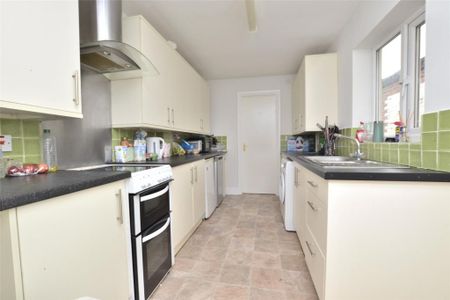 5 bedroom terraced house to rent - Photo 5